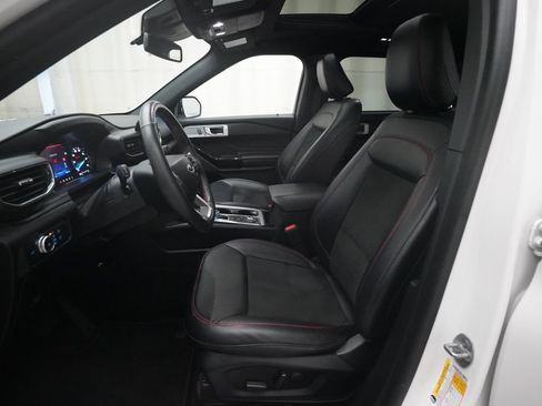 Used 2022 Ford Explorer ST-Line AWD/4WD image 7