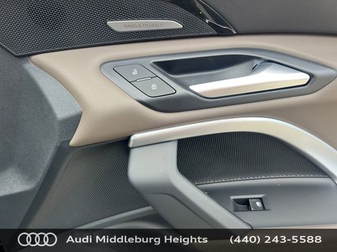 Used 2025 Audi Q5 Premium Plus w/ Premium Plus AWD/4WD image 22