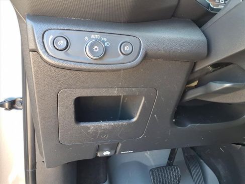Used 2023 Chevrolet TrailBlazer LT FWD image 21