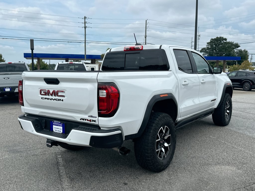 Used 2024 GMC Canyon AT4X AWD/4WD image 7
