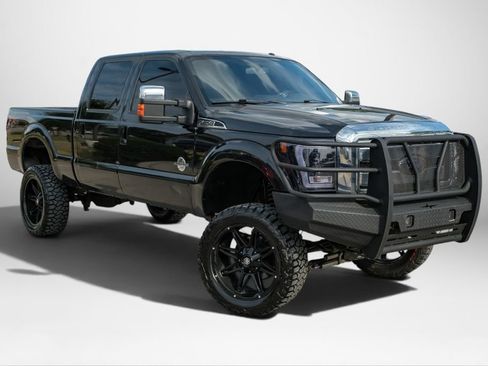 Used 2015 Ford F250 Lariat w/ Lariat Ultimate Package AWD/4WD image 4