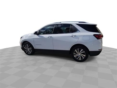 Used 2024 Chevrolet Equinox Premier image 6