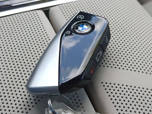 New 2026 BMW 740i xDrive AWD/4WD image 29