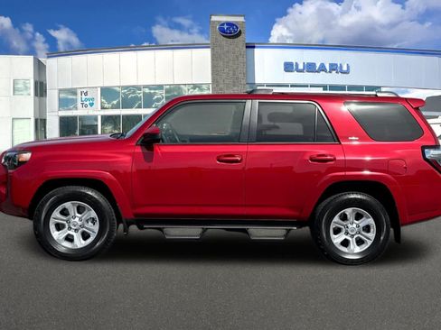 Used 2022 Toyota 4Runner SR5 RWD image 10