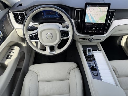 New 2026 Volvo XC60 T8 Ultra w/ Climate Package AWD/4WD image 13