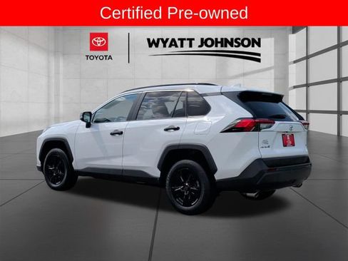 Certified 2025 Toyota RAV4 XLE FWD image 3