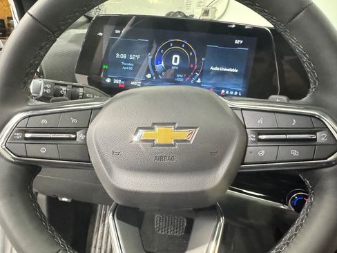 New 2026 Chevrolet Equinox LT w/ Convenience Package II AWD/4WD image 13