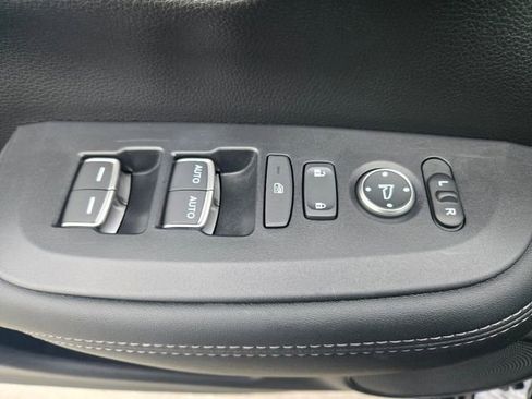 Used 2026 Honda HR-V EX-L image 15