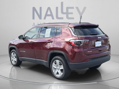Used 2022 Jeep Compass Latitude AWD/4WD image 3