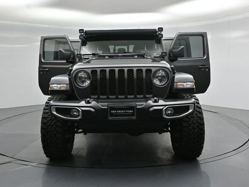 Used 2023 Jeep Gladiator Sport AWD/4WD image 24