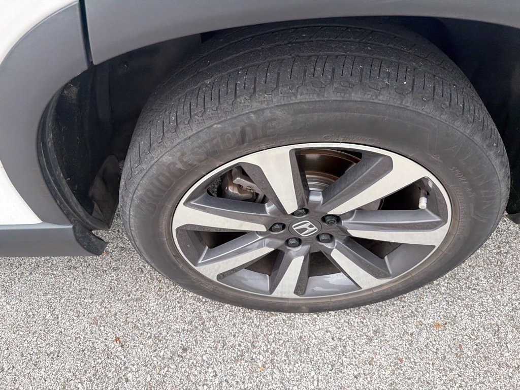 Used 2025 Honda Pilot Elite image 7