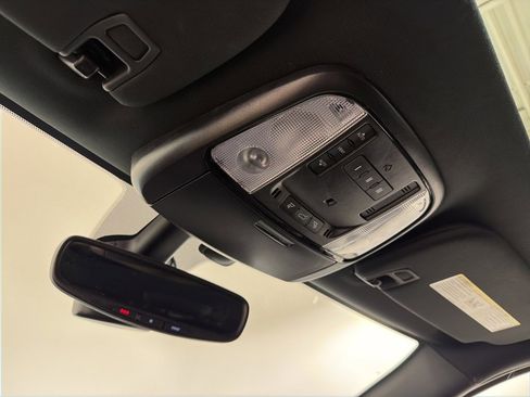 Used 2022 Dodge Durango R/T w/ Blacktop Package image 18