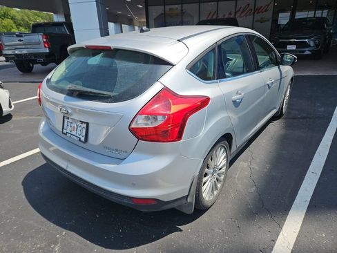 Used 2012 Ford Focus Titanium FWD image 4