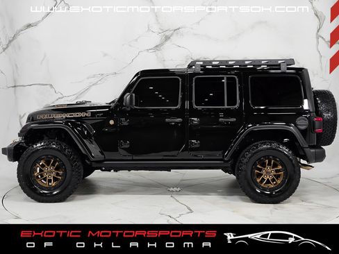 Used 2024 Jeep Wrangler Unlimited Rubicon 392 AWD/4WD image 9