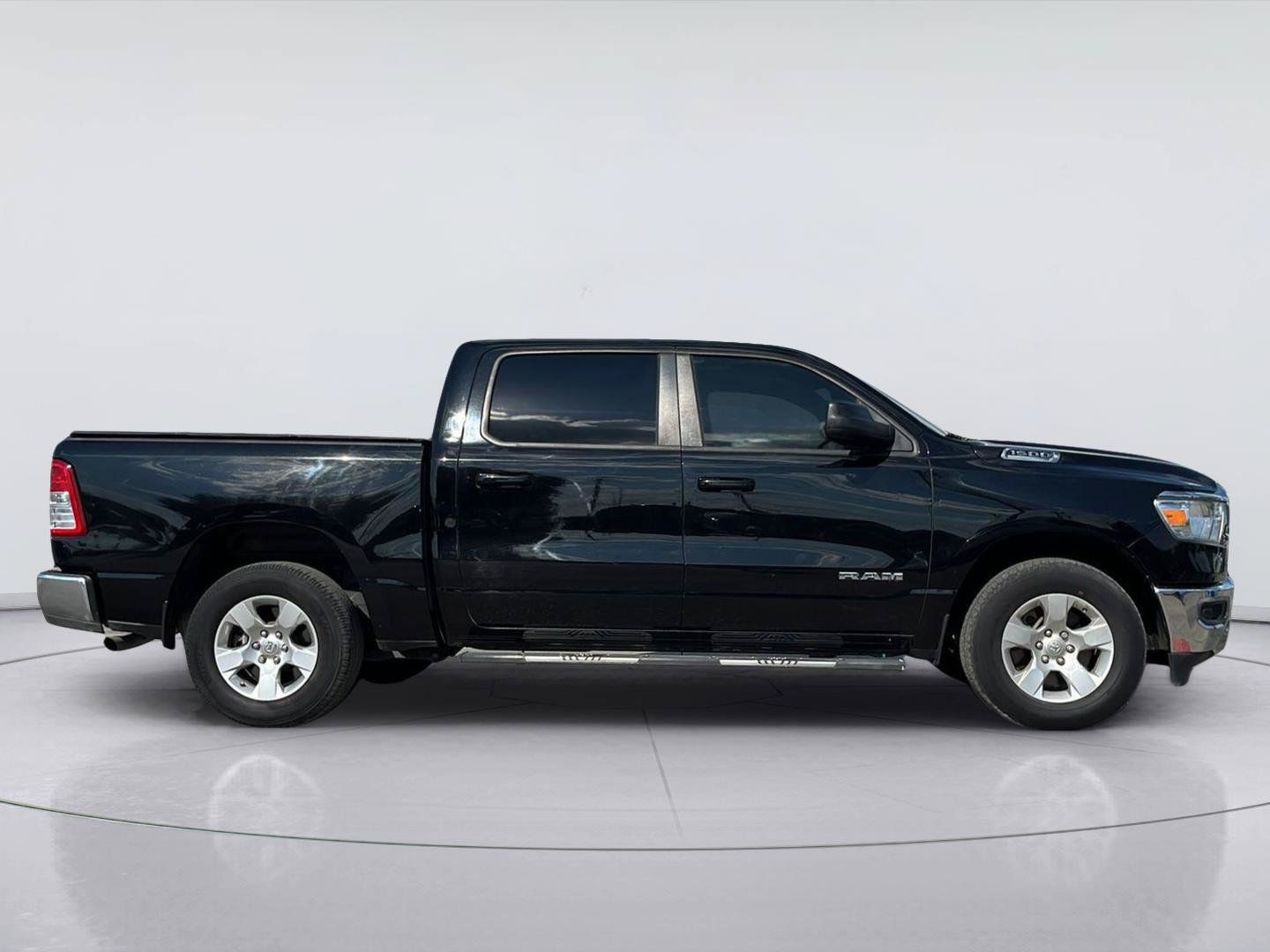 Used 2021 RAM 1500 Lone Star RWD image 2