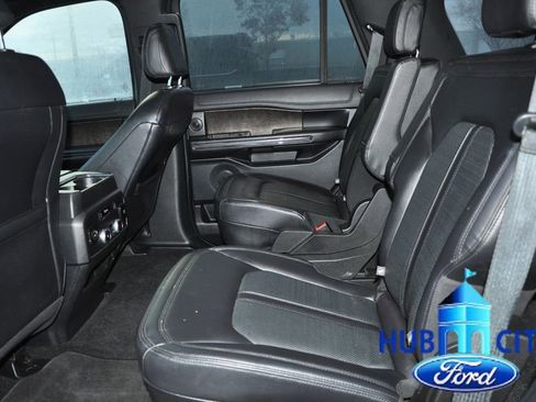 Used 2021 Ford Expedition Limited image 12
