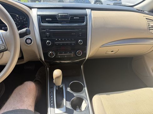 Used 2015 Nissan Altima 2.5 S w/ Power Driver Seat Package FWD image 18