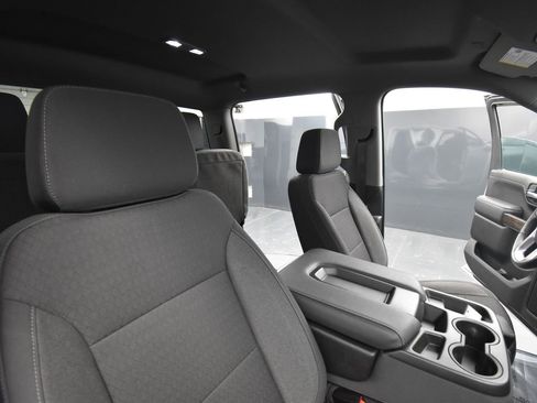 Certified 2022 GMC Sierra 1500 SLE image 17