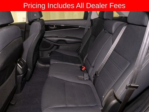 Used 2017 Kia Sorento FWD w/ LX Convenience Package image 8