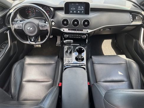 Used 2020 Kia Stinger GT-Line image 14