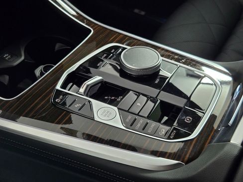 New 2026 BMW X5 xDrive40i w/ M Sport Package image 22