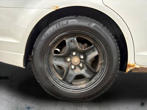 Used 2010 Ford Fusion SE FWD image 23