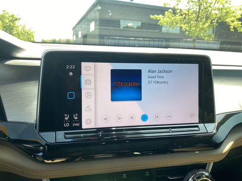 Used 2024 Volkswagen Atlas Cross Sport SE w/ Panoramic Sunroof Package image 20