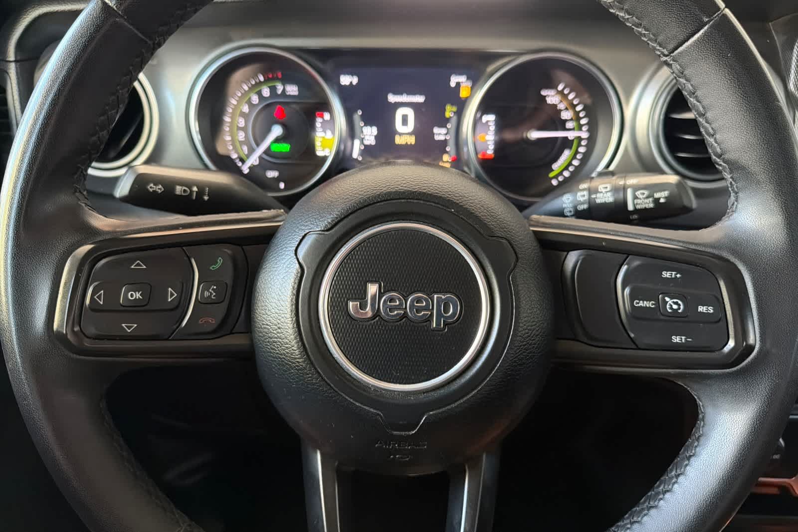 Used 2023 Jeep Wrangler Unlimited AWD/4WD image 25