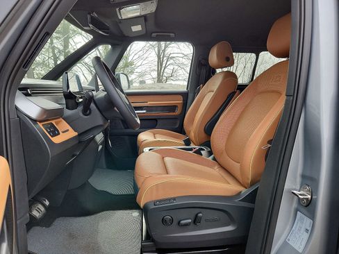 Used 2025 Volkswagen ID. Buzz Pro S image 13