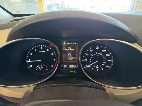 Used 2017 Hyundai Santa Fe Sport w/ 2.4L Tech Package 04 image 8