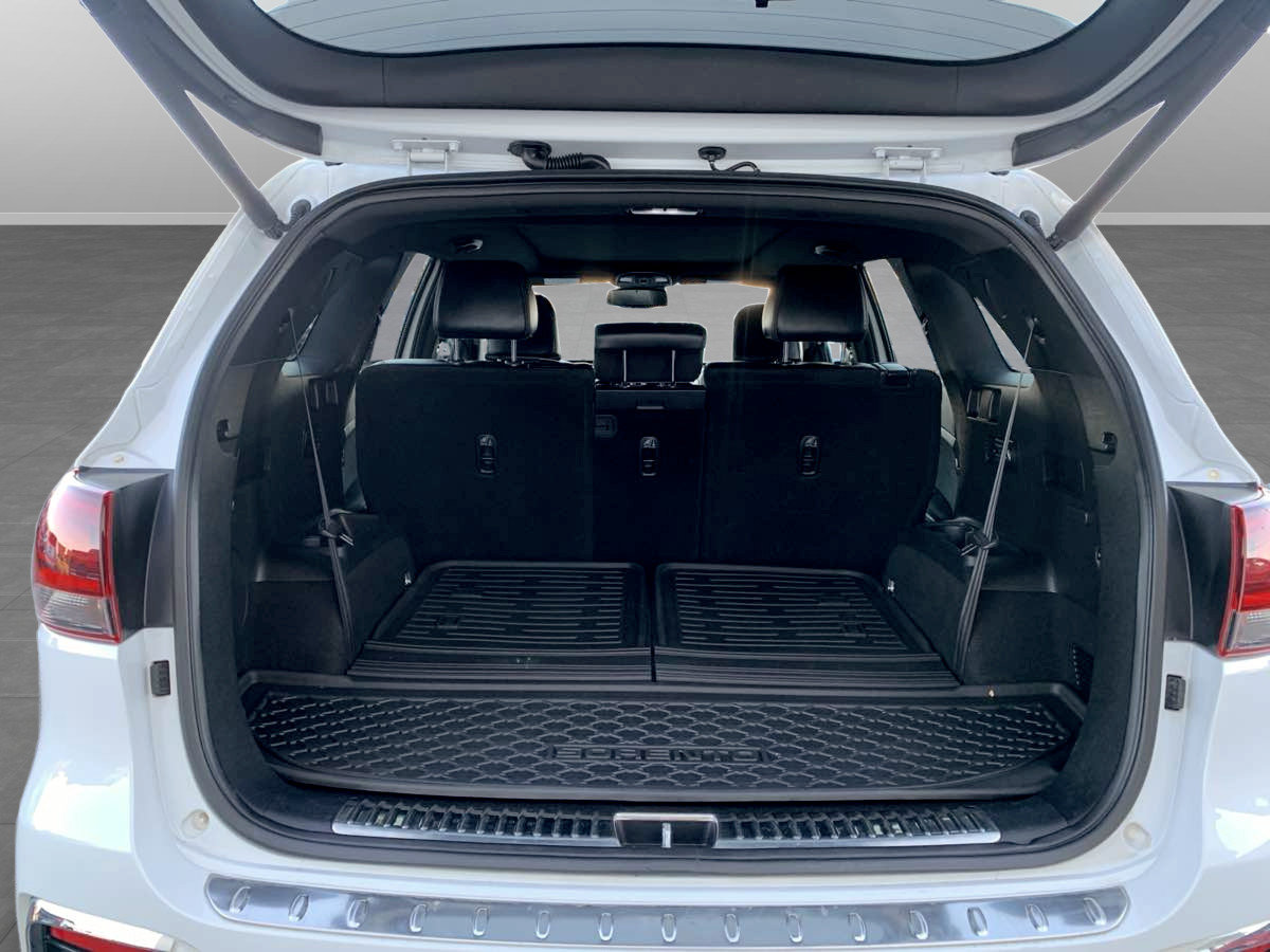 Used 2019 Kia Sorento AWD image 12