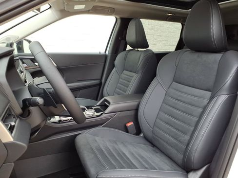 New 2026 Mitsubishi Outlander AWD image 4