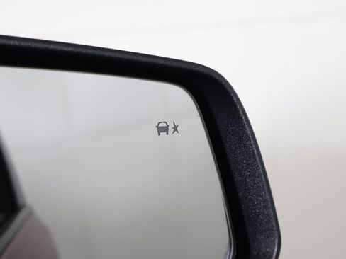 Used 2021 GMC Acadia SLT w/ Elevation Edition image 45