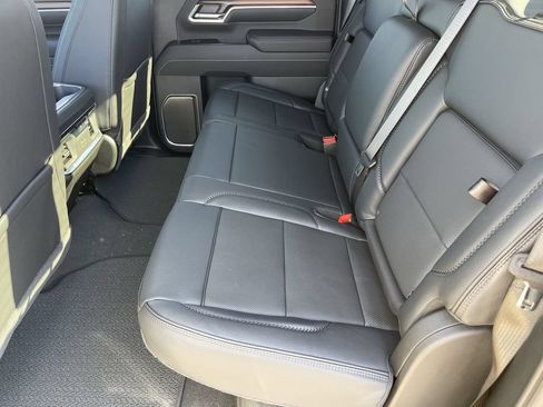 New 2026 GMC Sierra 2500 Denali w/ Denali Reserve Package AWD/4WD image 25
