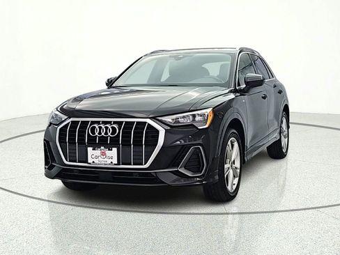 Used 2021 Audi Q3 2.0T Premium w/ Convenience Package AWD/4WD image 2