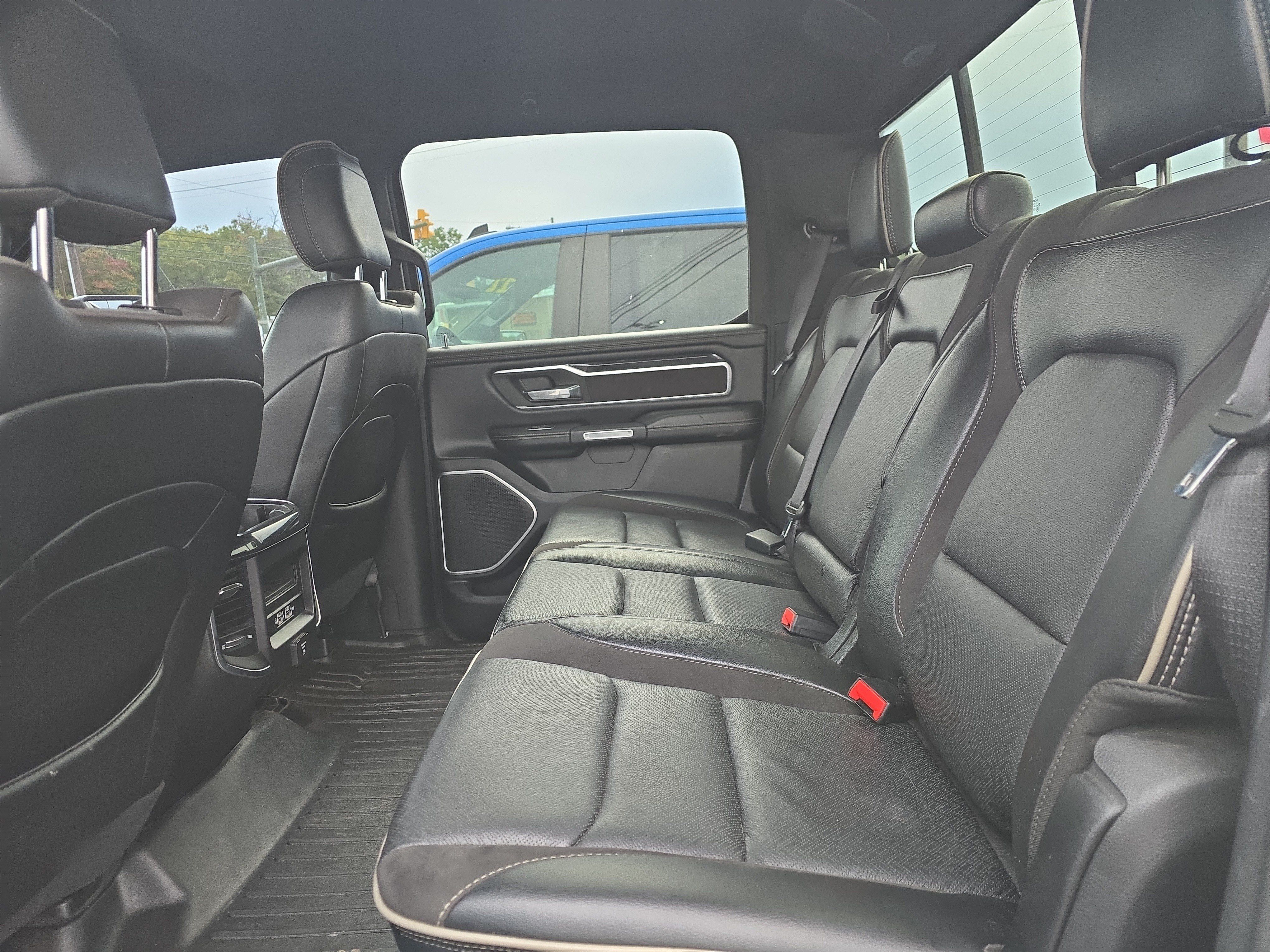 Used 2020 RAM 1500 Laramie w/ Sport Appearance Package AWD/4WD image 6