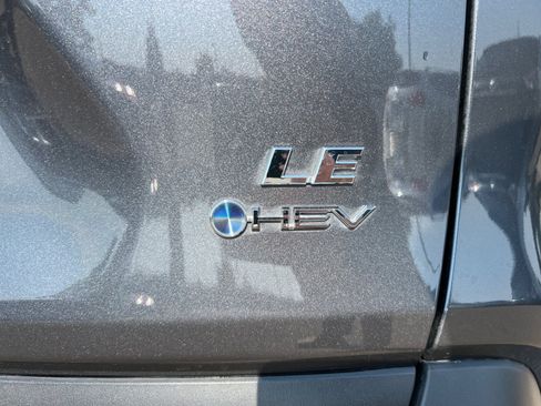 Used 2025 Toyota RAV4 LE AWD/4WD image 20
