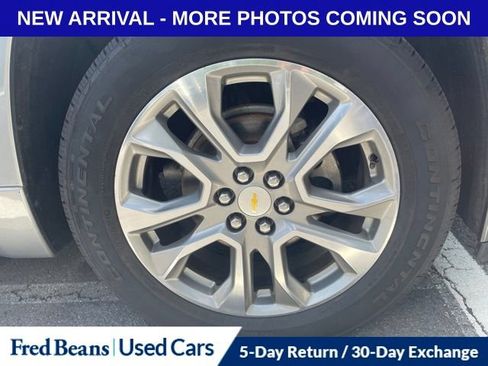 Used 2019 Chevrolet Traverse Premier w/ LPO, Floor Liner Package AWD/4WD image 16