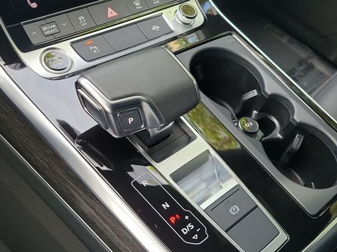 Used 2026 Audi Q8 Premium AWD/4WD image 25