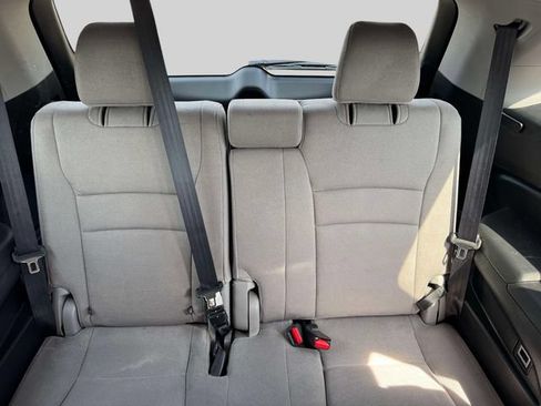 Used 2020 Honda Pilot EX image 17