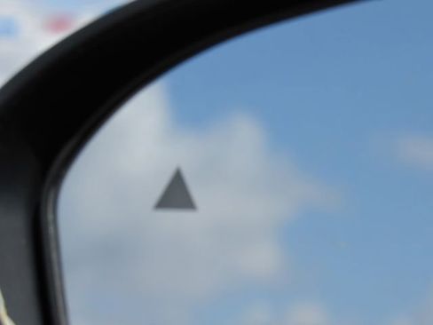 Used 2023 Mitsubishi Outlander SE image 30