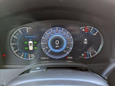 Used 2019 Cadillac Escalade Premium Luxury image 7