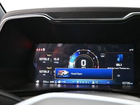 Used 2024 Chevrolet Colorado ZR2 w/ Technology Package image 11