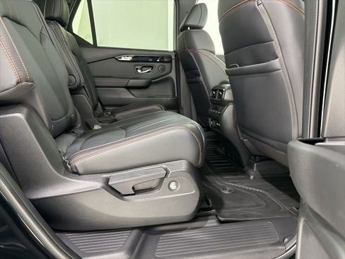 Used 2023 Honda Pilot TrailSport image 25