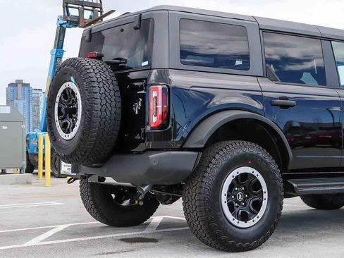 New 2026 Ford Bronco Outer Banks AWD/4WD image 9