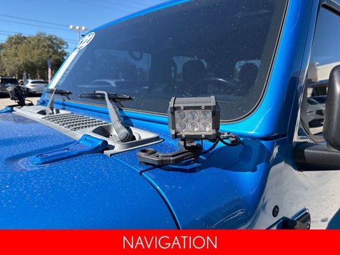 Used 2022 Jeep Gladiator Rubicon w/ Trailer Tow Package image 13