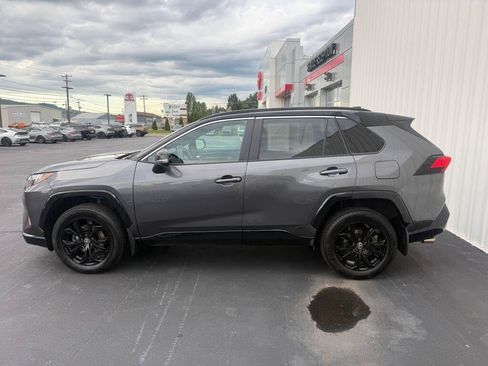 Certified 2022 Toyota RAV4 XSE w/ XSE Grade Weather Package AWD/4WD image 2
