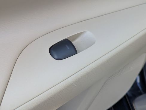 Used 2015 Nissan Altima 3.5 SL image 25