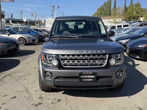 Used 2015 Land Rover LR4 HSE image 2