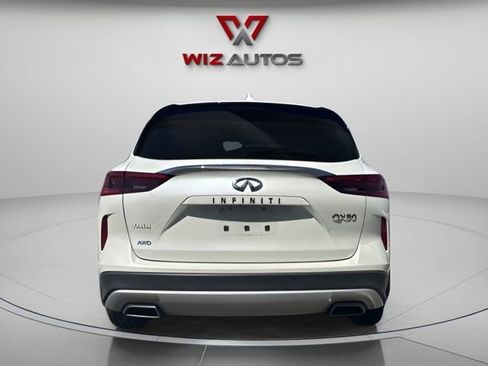 Used 2019 INFINITI QX50 Essential w/ Sensory Package AWD/4WD image 4